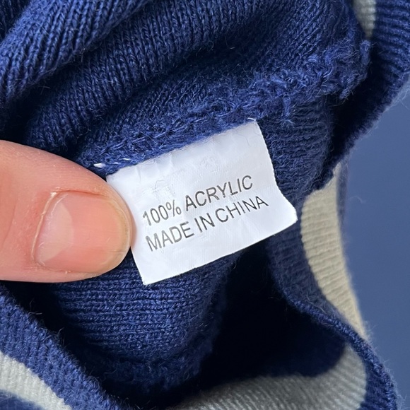 Converse Navy Blue and Gray Stripe Knit Beanie Winter Hat Acrylic - Picture 3 of 3